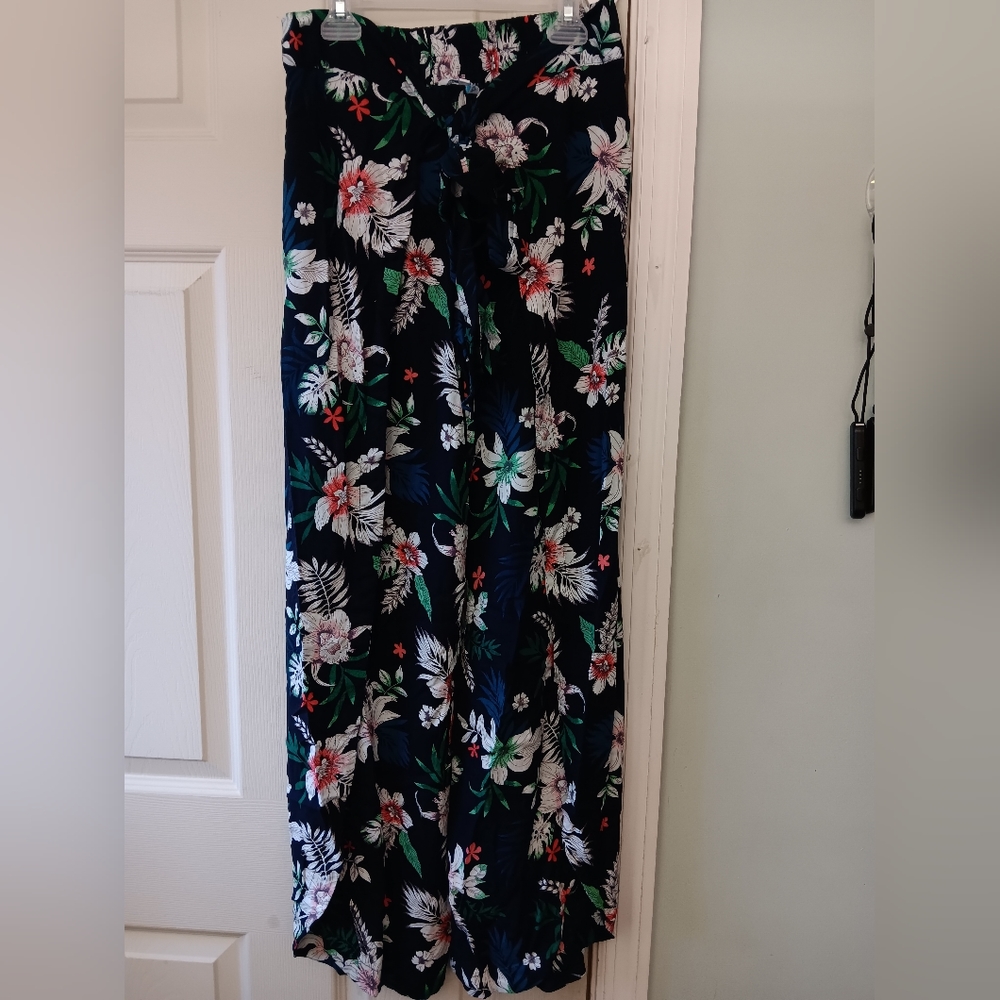 Blue island split size small pants